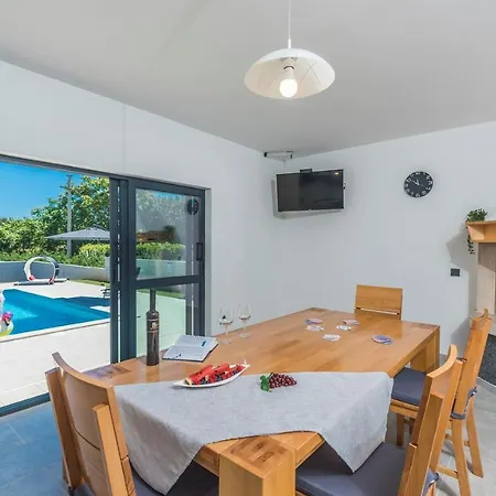 Villa Tria Žminj