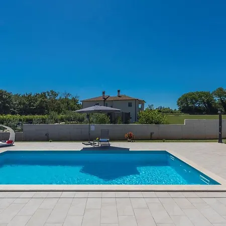 Tria Villa Žminj