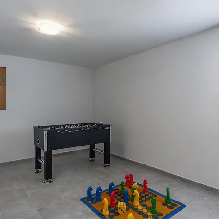 Tria Žminj